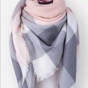 Cashmere scarf lightweight European made